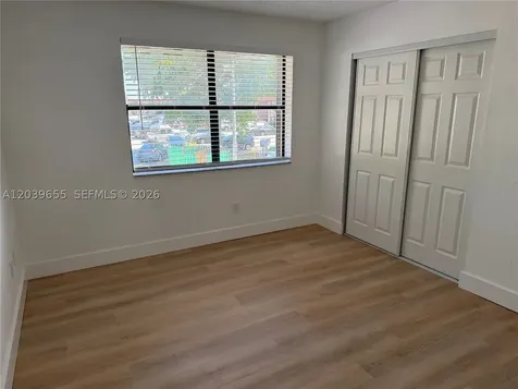 2735 W 66th Street Hialeah FL 33016