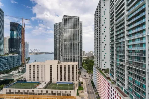 41 SE 5th Street Miami FL 33131