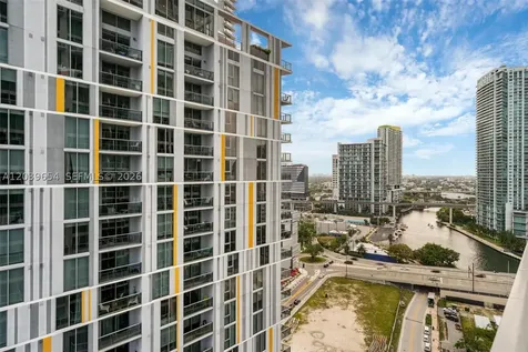 41 SE 5th Street Miami FL 33131
