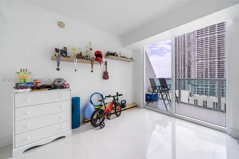 41 SE 5th Street Miami FL 33131