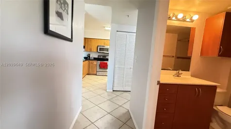 6458 Emerald Dunes Drive West Palm Beach FL 33411
