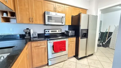 6458 Emerald Dunes Drive West Palm Beach FL 33411