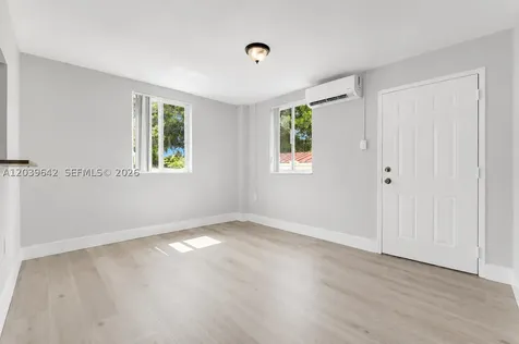 6647 SW 59th Place South Miami FL 33143