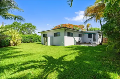 5790 SW 3rd Street Miami FL 33144