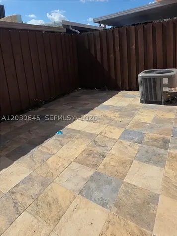 2154 W 60th Street Hialeah FL 33016
