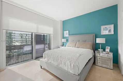 68 SE 6th Street Miami FL 33131