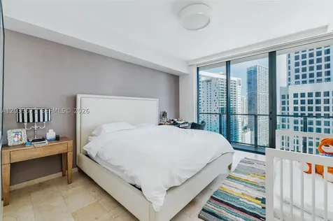 68 SE 6th Street Miami FL 33131