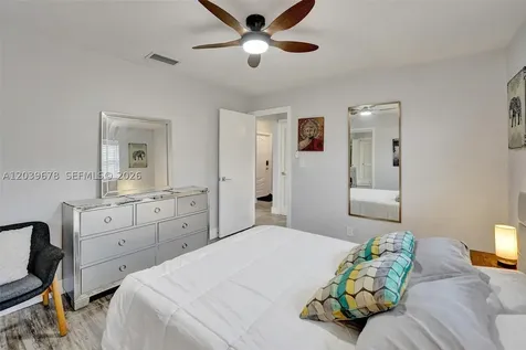 5535 SW 24th Avenue Dania Beach FL 33312
