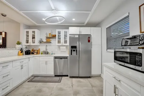 5535 SW 24th Avenue Dania Beach FL 33312