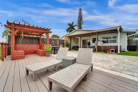 5535 SW 24th Avenue Dania Beach FL 33312