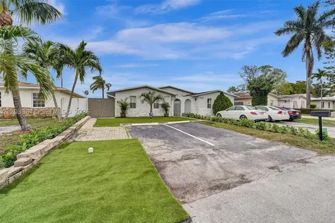 5535 SW 24th Avenue Dania Beach FL 33312