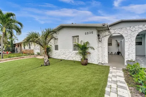 5535 SW 24th Avenue Dania Beach FL 33312
