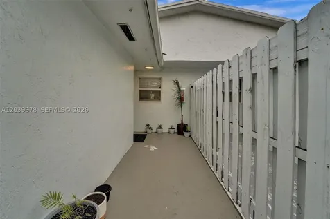 5535 SW 24th Avenue Dania Beach FL 33312