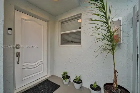 5535 SW 24th Avenue Dania Beach FL 33312