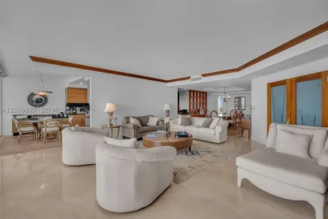 19955 NE 38th Court Aventura FL 33180