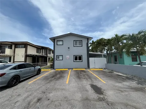 458 E 31st Street Hialeah FL 33013