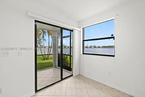 999 Hamilton Drive Homestead FL 33034