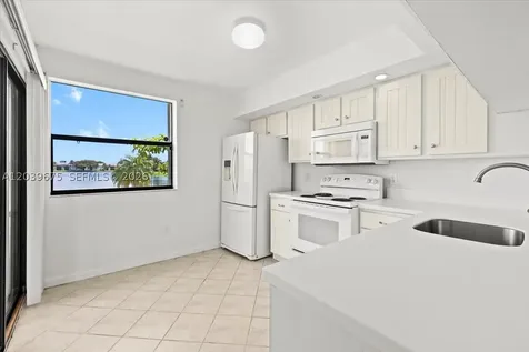 999 Hamilton Drive Homestead FL 33034