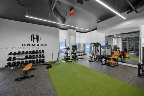 121 NE 5th Street Miami FL 33132