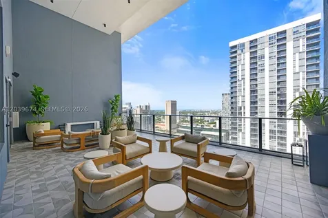 121 NE 5th Street Miami FL 33132