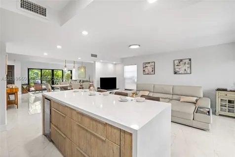 2771 NE 164th Street North Miami Beach FL 33160
