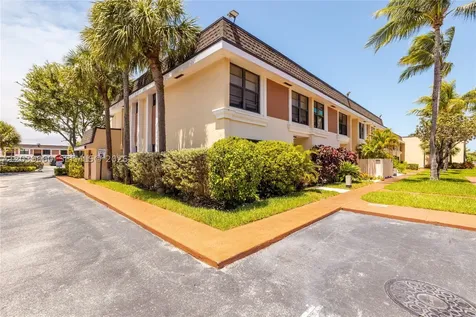 2771 NE 164th Street North Miami Beach FL 33160