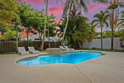 19185 NW 22nd Street Pembroke Pines FL 33029