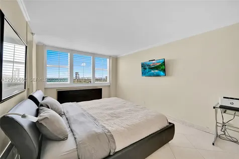 3180 S Ocean Drive Hallandale Beach FL 33009