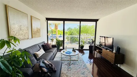 3701 N Country Club Drive Aventura FL 33180