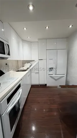 3701 N Country Club Drive Aventura FL 33180
