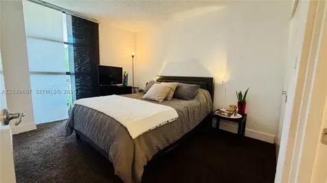 3701 N Country Club Drive Aventura FL 33180