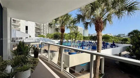 3701 N Country Club Drive Aventura FL 33180