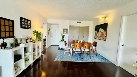 3701 N Country Club Drive Aventura FL 33180