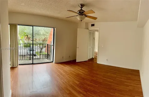 721 NW NW 99th Circle Plantation FL 33324