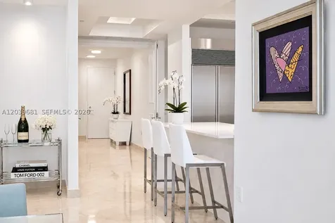 100 S Pointe Drive Miami Beach FL 33139