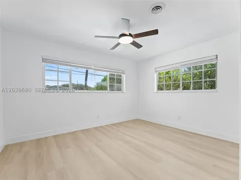 110 NE 152nd Street Miami FL 33162