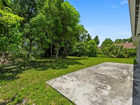 110 NE 152nd Street Miami FL 33162