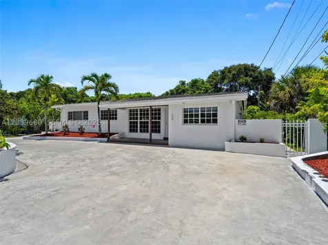 110 NE 152nd Street Miami FL 33162