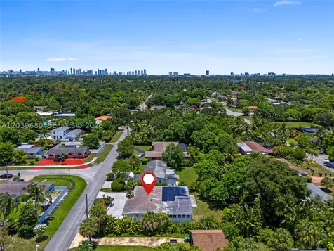 110 NE 152nd Street Miami FL 33162