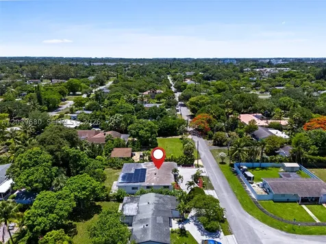 110 NE 152nd Street Miami FL 33162