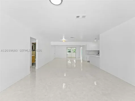 110 NE 152nd Street Miami FL 33162
