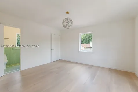 2850 Sheridan Avenue Miami Beach FL 33140