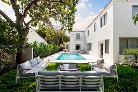 2850 Sheridan Avenue Miami Beach FL 33140