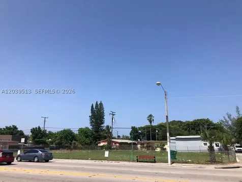 4923 NW 17th Avenue Miami FL 33142
