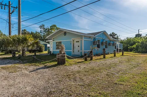 4504 Oakley Street Port Charlotte FL 33980