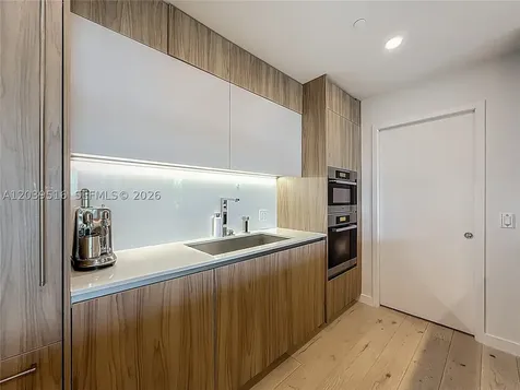 350 Ocean Drive Key Biscayne FL 33149