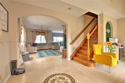 22131 SW 87 Place Cutler Bay FL 33190