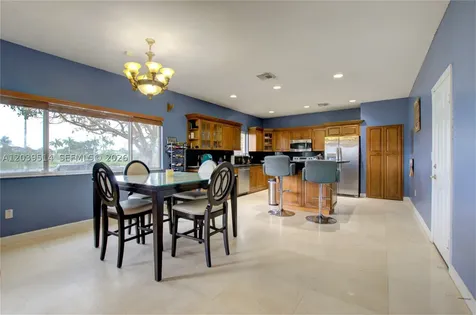 22131 SW 87 Place Cutler Bay FL 33190