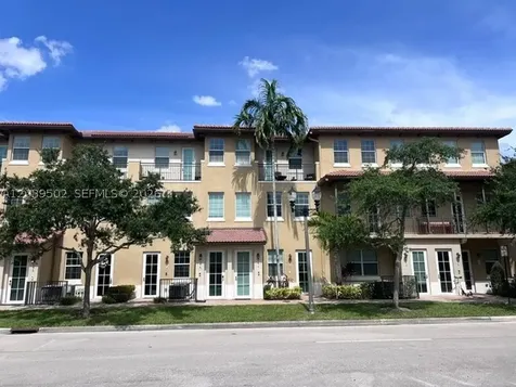 954 SW 147th Avenue Pembroke Pines FL 33027