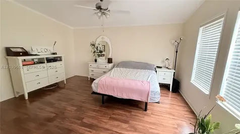 8631 SW 18th Place Davie FL 33324